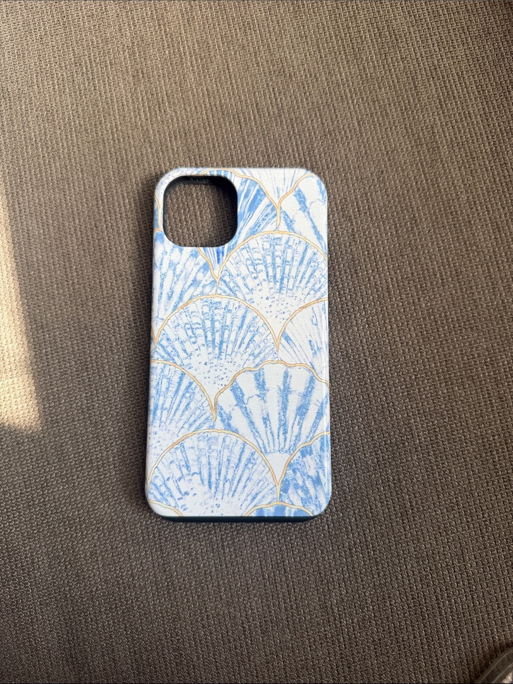 IPhone 13 Seashell Case